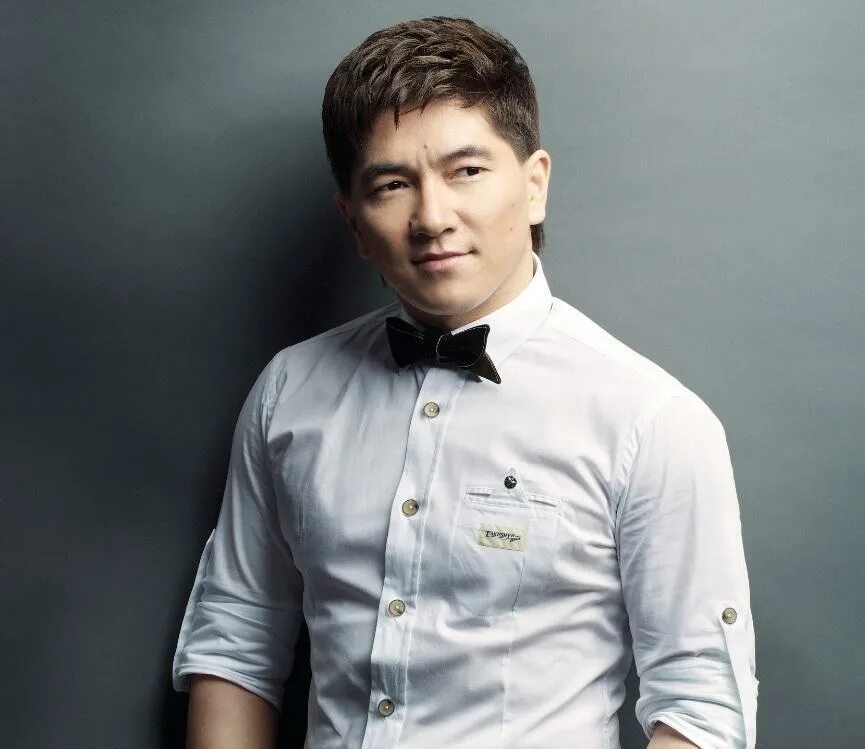 Алишер каримов. Тои андери. Өмірқұл айниязов шанкобыз. Казахские песни 2023 года. Сын нагимы ескалиевой.