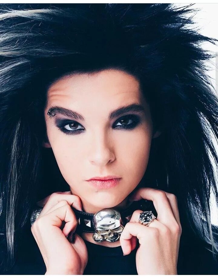 Bill kaulitz. Билл каулитц 2007. Билл каулитц 2010. Где живет билл каулитц. Токио хотел билл каулитц.