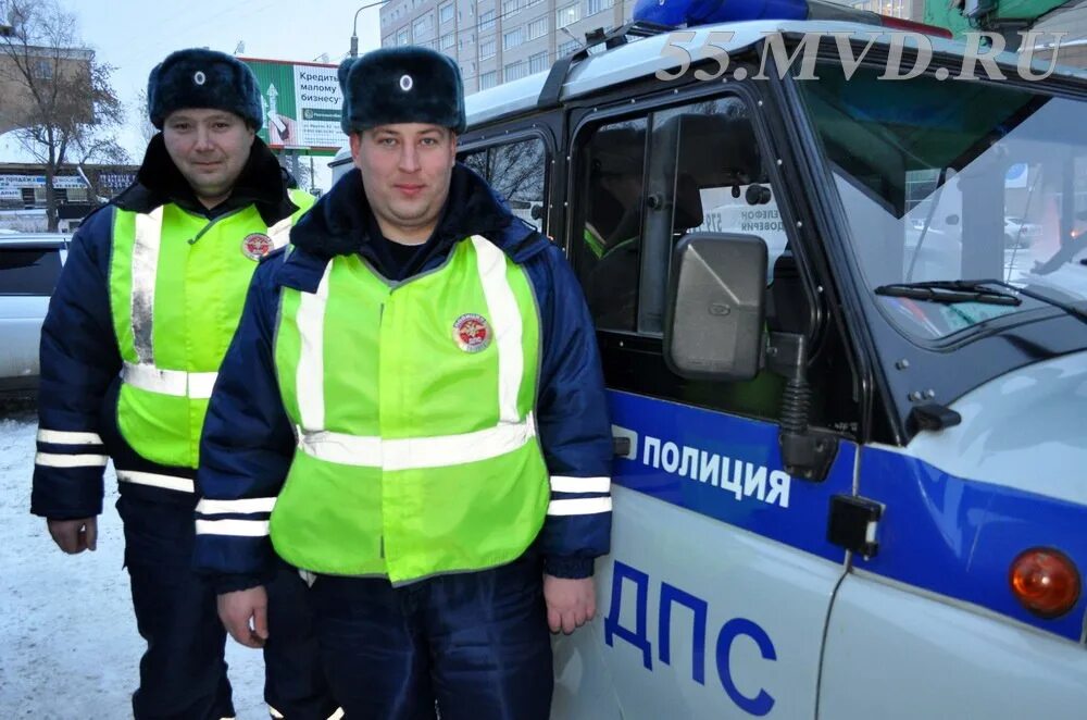 Телефон гибдд омск. ДПС Омск. Омск ГИБДД работники. ДПС Омск фото. Полиция Омской области.