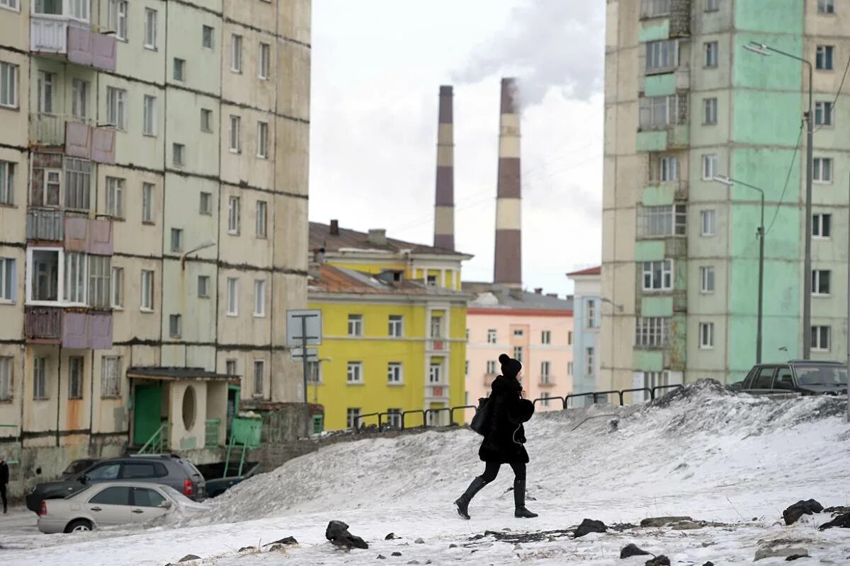 Норильск разруха. Норильск мрачный город. Норильск ужасный город. Норильск депрессивный город.