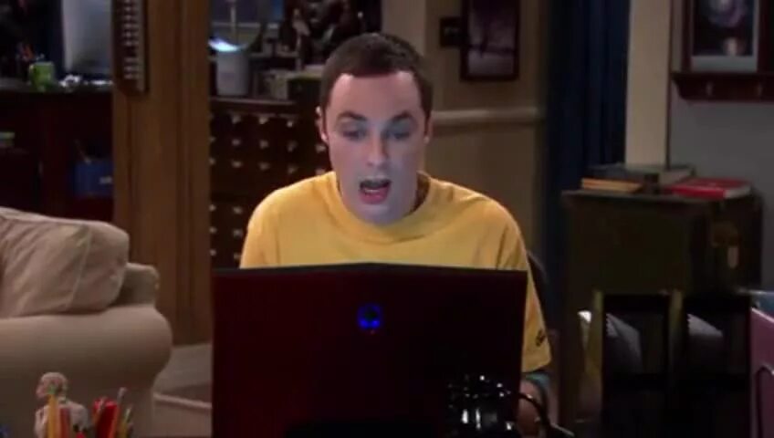 Шелдон говард. Шелдон играет на бонго. sheldon plays bongo.