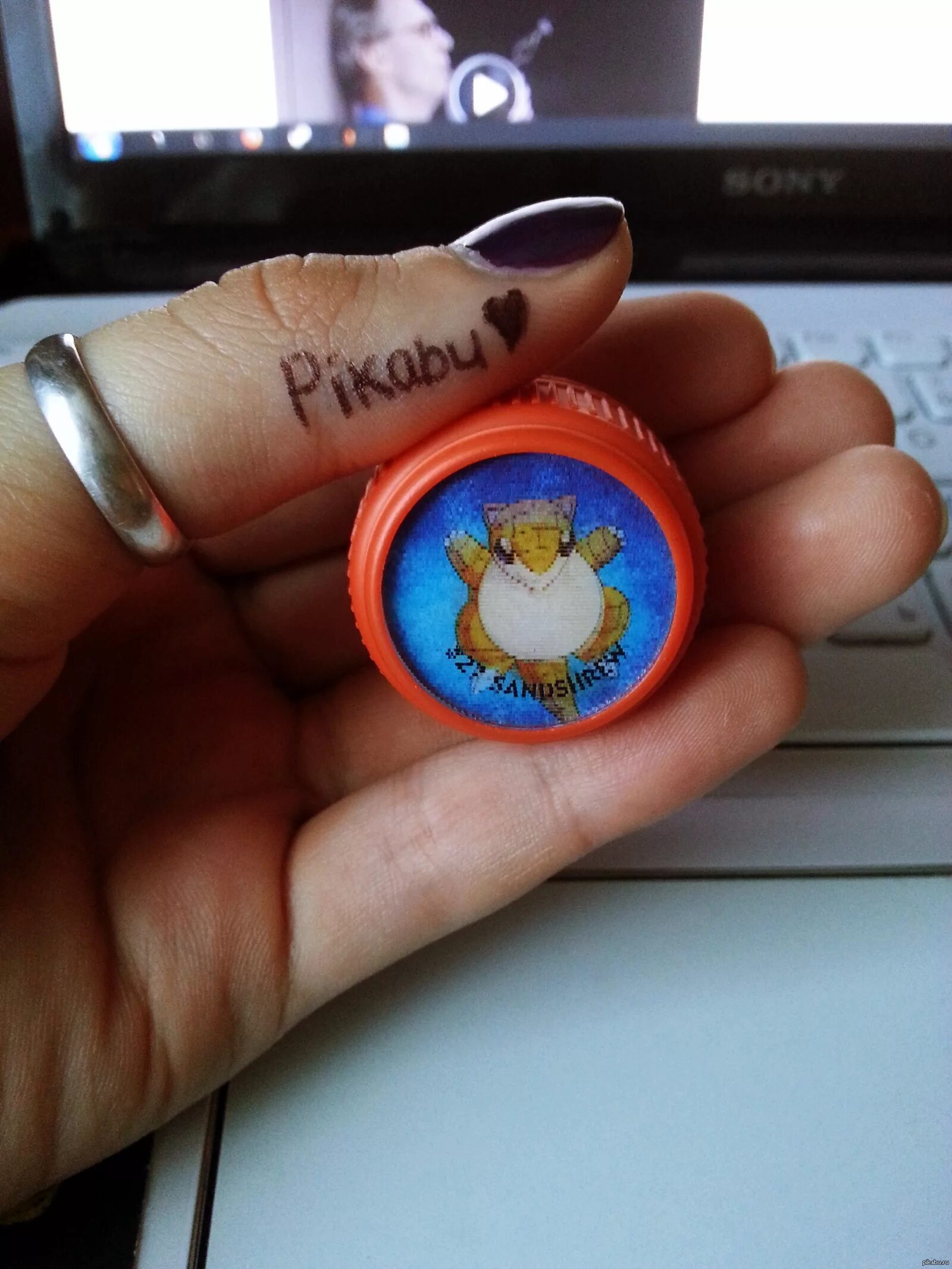 Крышка фанта. Крышки с покемонами. фанта крышки с покемонами. крышки от миринды с покемонами. голографические крышки с покемонами.