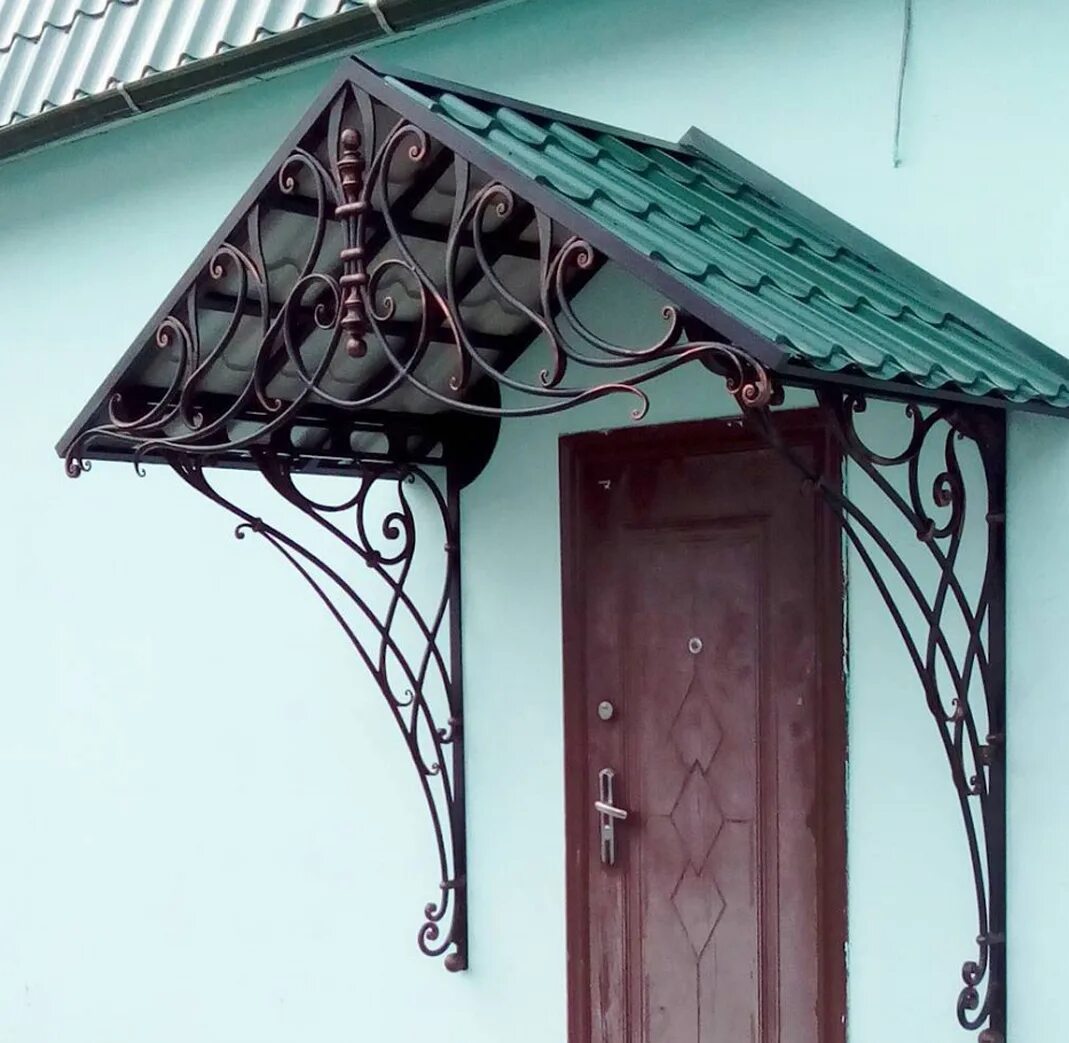 Козырьки металлические. Козырек для крыльца. Навесы над крыльцом из металла. Козырек металлический над крыльцом. Козырек для крыльца.