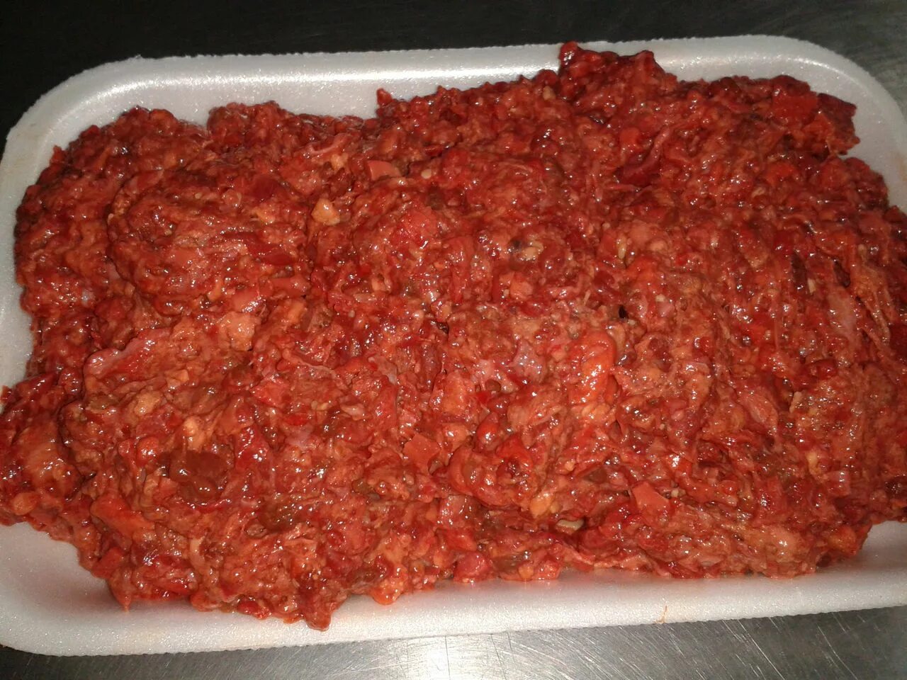 Йола говяжий фарш. 1 кг фарша говядины. Фарш 500г. Фарш говяжий легкий. Фарш говяжий легкий.
