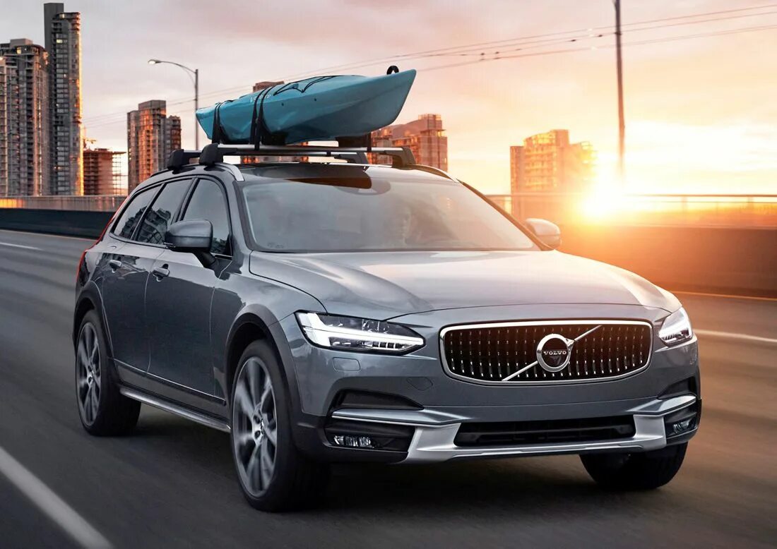 Вольво какой страны машина. Volvo v90 Cross Country 2022. Volvo v90 Cross Country 2021. Вольво кросс Кантри v90 2021. Volvo v90 Cross Country 2018.