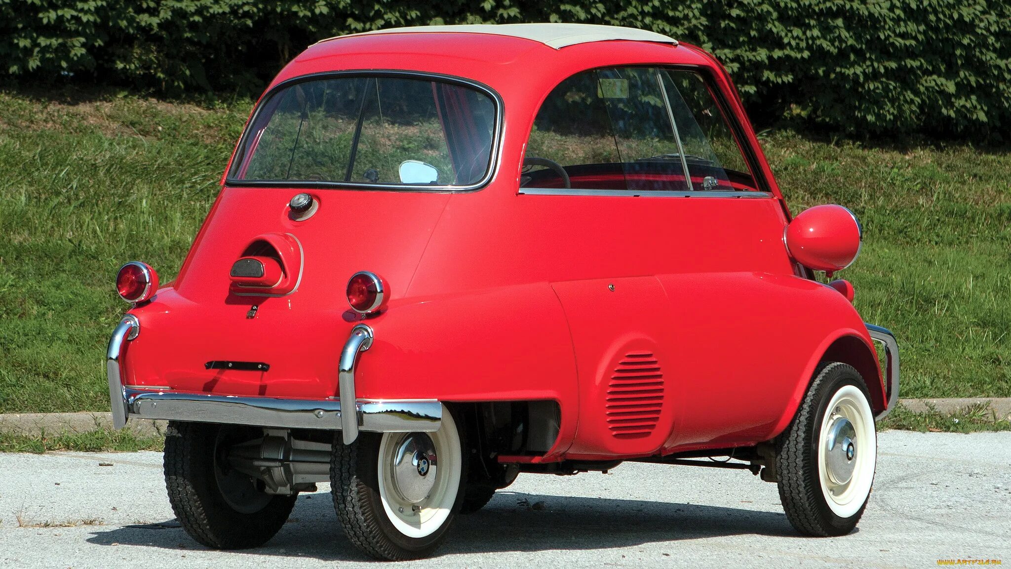 Непонятные машины. Необычные автомобили. Необычные машины. Peel p50 2022. Японская мотоколяска.