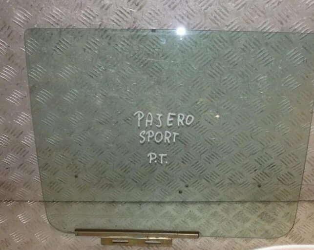 Стекло двери паджеро 2. 3574lgnr5fd. Mitsubishi pajero стекло задней правой двери. Стекло двери паджеро 2. Стекло двери паджеро 2.