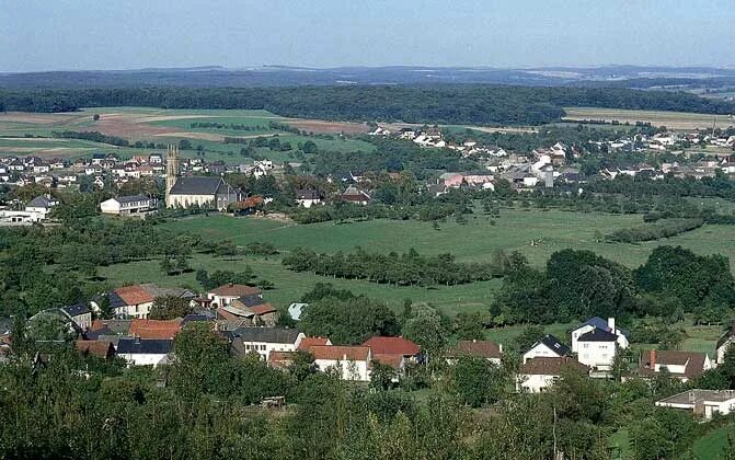 Село люксембург. Село Люксембург Дагестан. Гутланд Люксембург. Люксембург в России деревня.