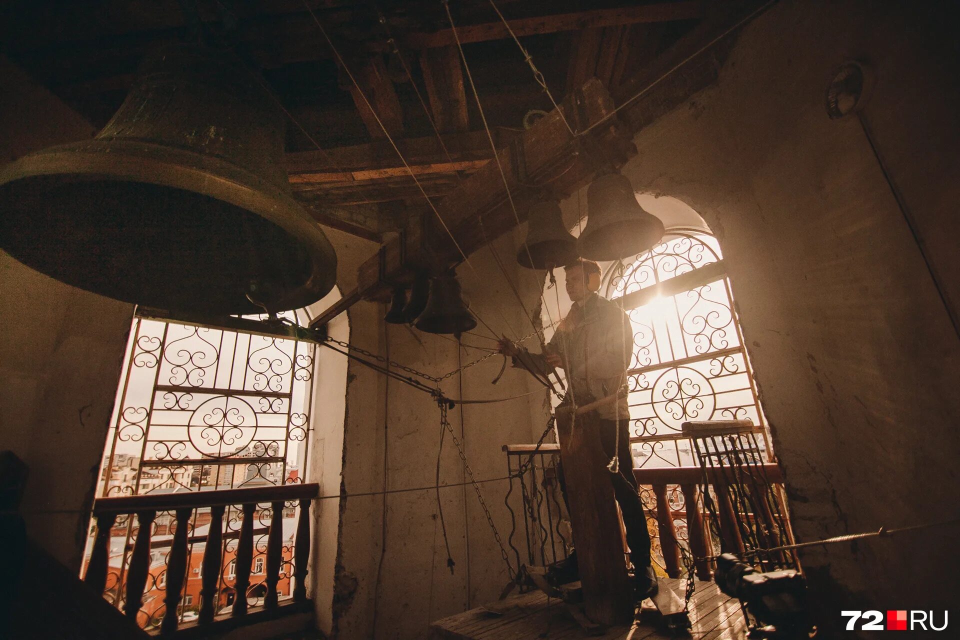 леонид николаев звонарь. александр щемелинский художник. звонарь константин. лучший звонарь. звонарь влюбленный.