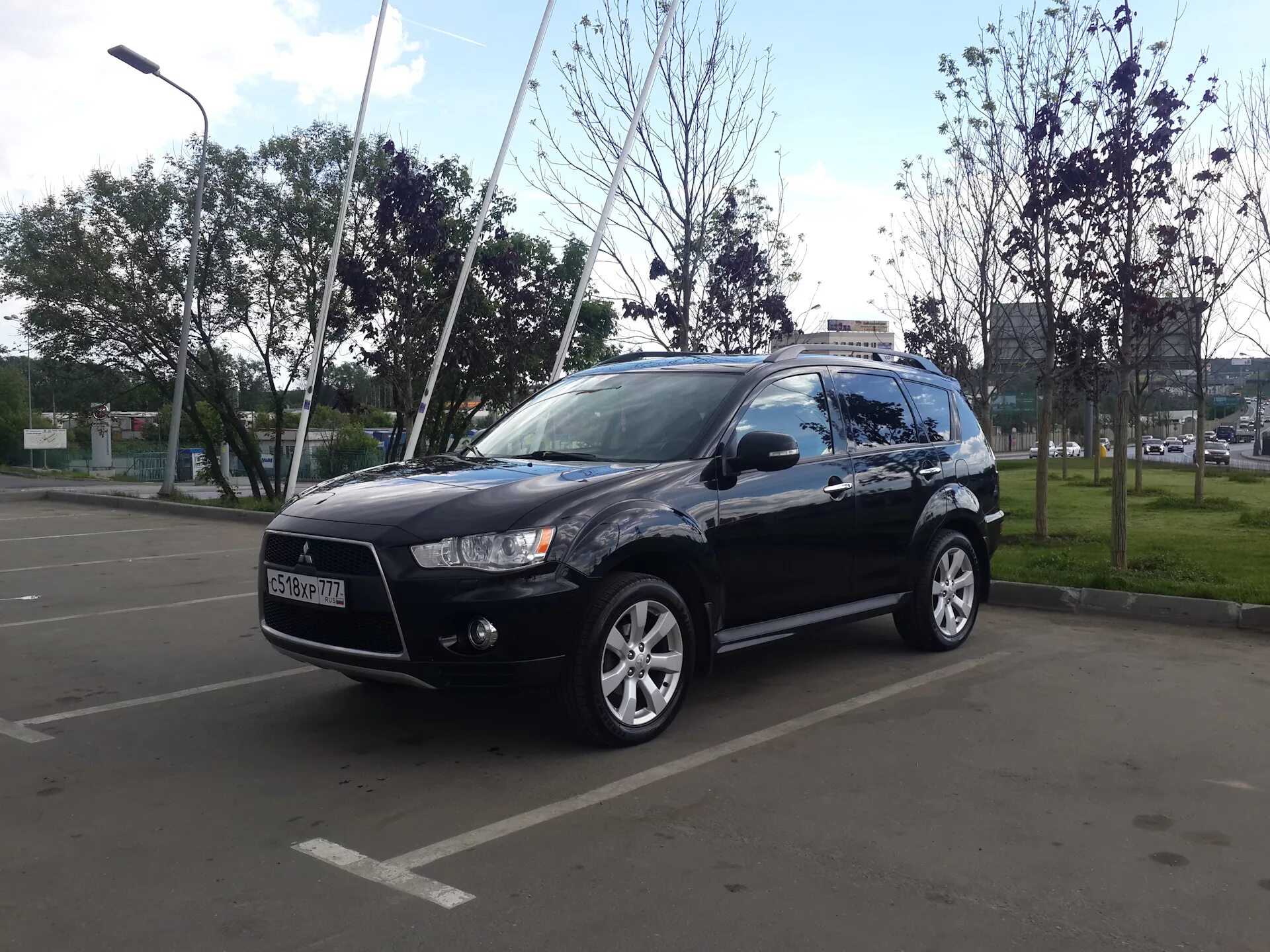 Mitsubishi outlander xl 2012. Аутлендер XL 2012. Outlander XL 2012. Мицубиси Аутлендер XL 2012. Митсубиси Аутлендер ХЛ 2012.