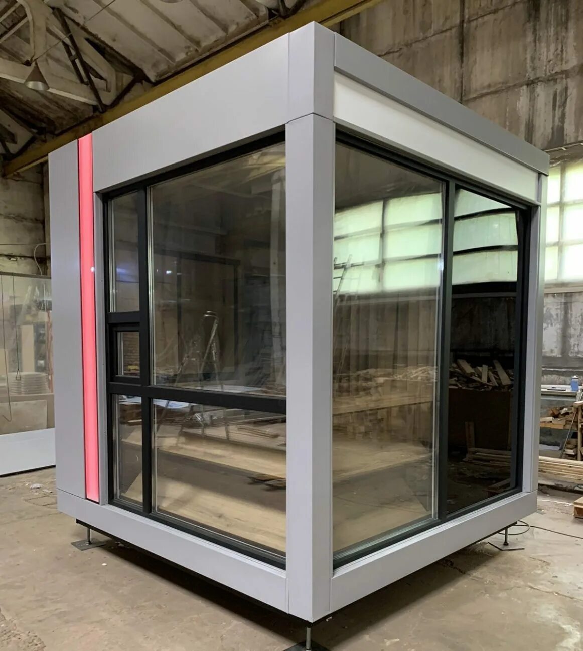 Раскладной контейнер. Мобильный киоск. Складной дом. Киоски павильоны. Передвижной павильон для торговли.