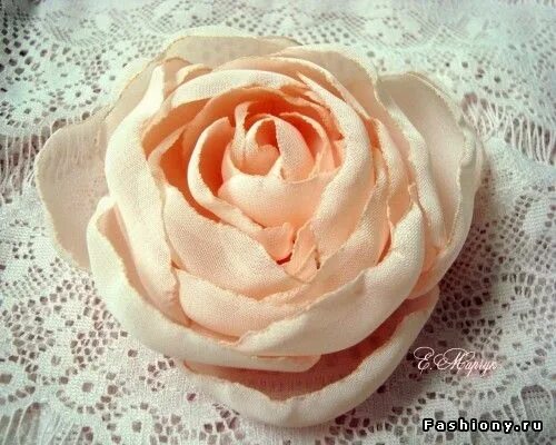 Техники цветов из ткани