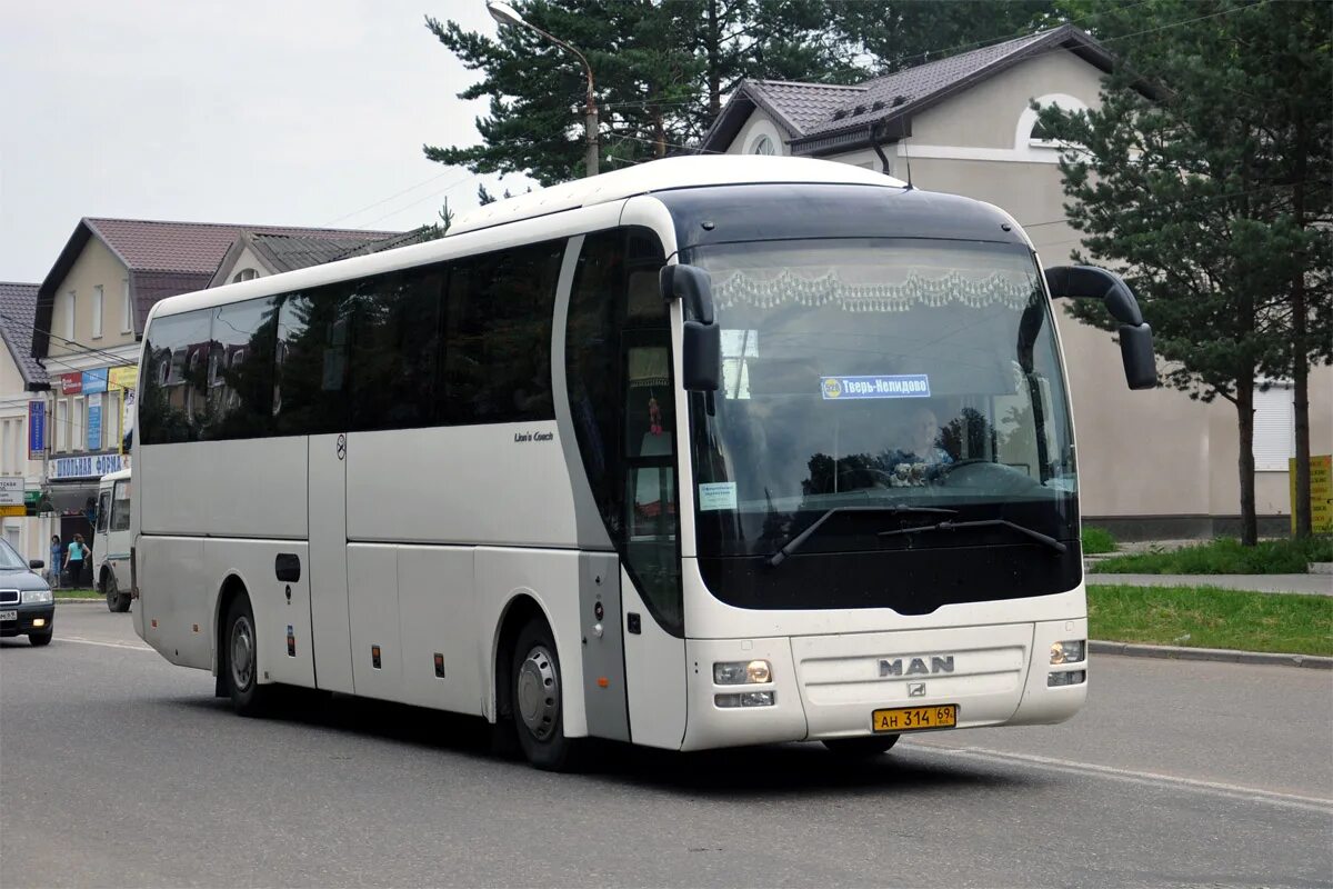 Ржев тверь автобус купить. Man Lion's coach r07 (rhc444). Man r07 Lion's rhc464. Man Lion's coach r07 водительское. Man Lion's coach r07 межгород Россия.