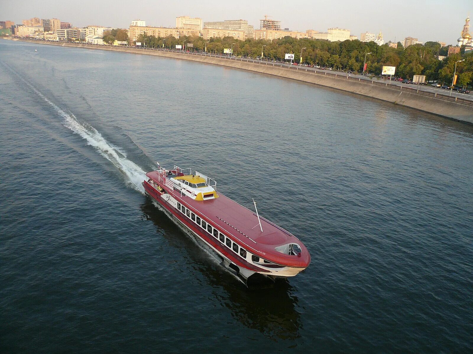 Ракета комета метеор. Спк ракета. Ракета водная. Теплоход на подводных крыльях чайка. Ракета водная.