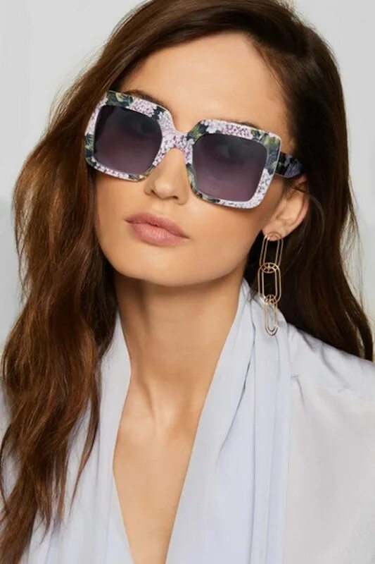 Очки 2024 солнцезащитные женские модные тренды фото. Модные солнцезащитные очки. Очки солнцезащитные женские. Стильные солнцезащитные очки для женщин. Очки от солнца женские.