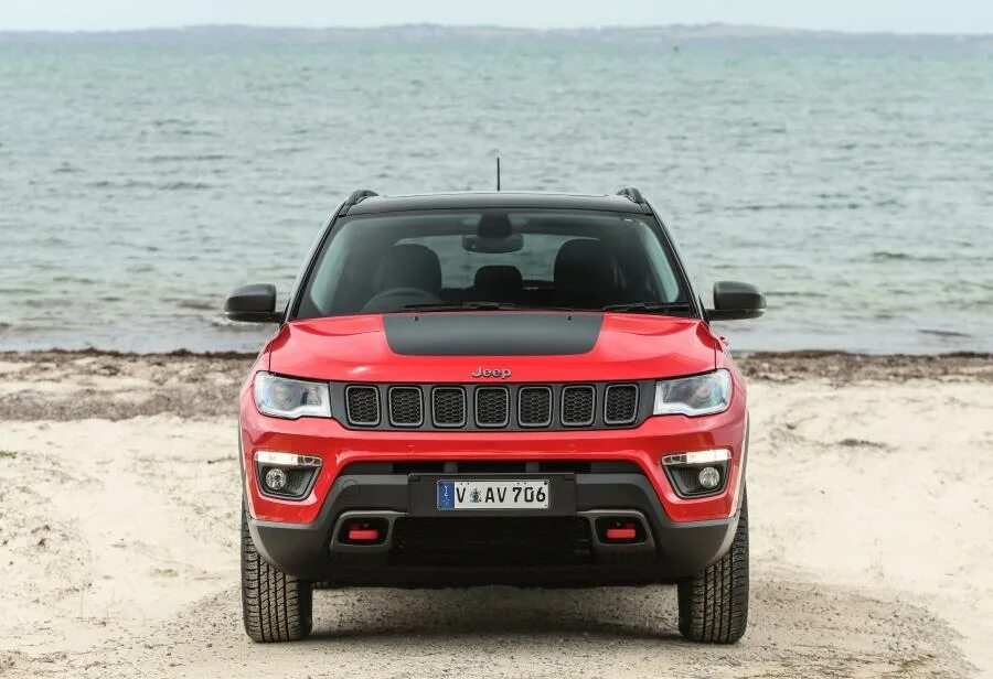 Джип компас 2018 год. Джип компас 2018 год. Jeep compass 2. Jeep compass 2018. Jeep compass 2022 trailhawk.