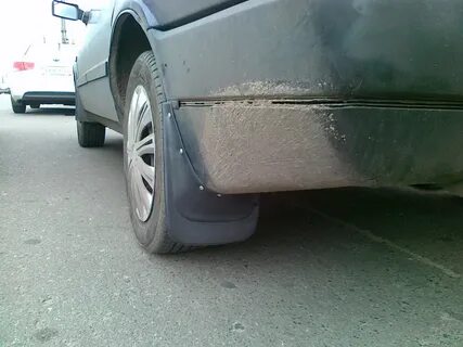 Брызговики приора задние
