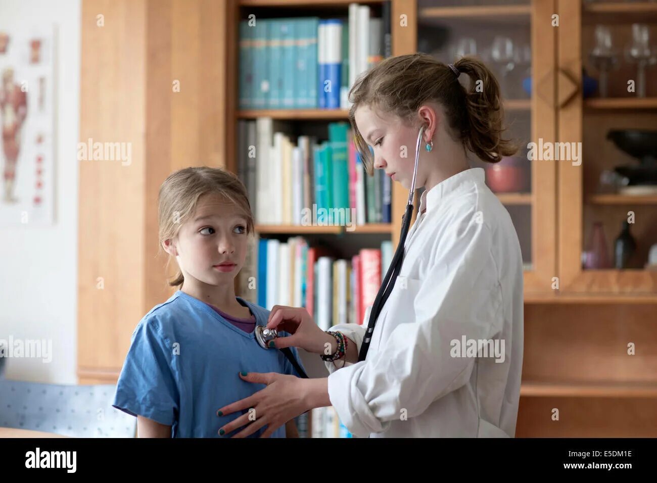 Sister Doctor. Sister is a Doctor picture. Brother sister Play Doctor in movie. My sister is doctor