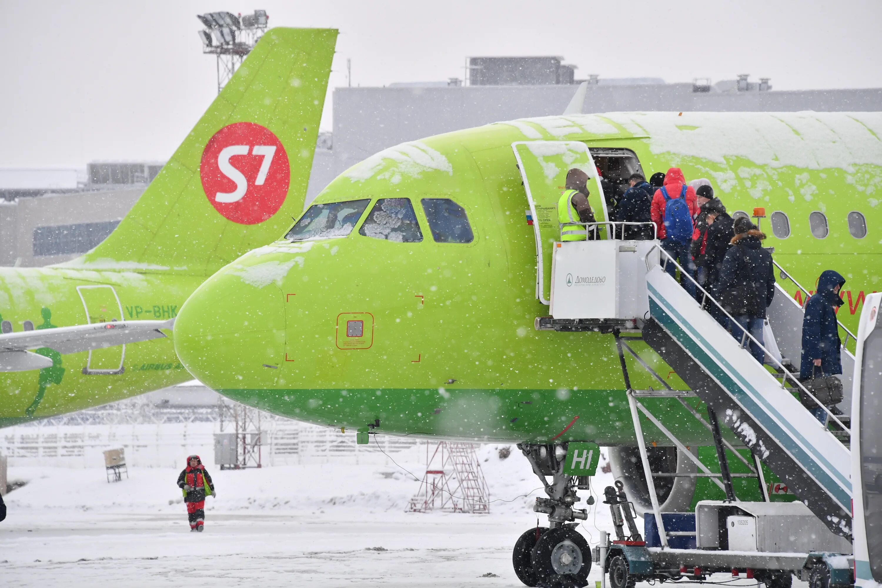 Полеты самолетов домодедово. Самолёта s7 (рейс Магадан-Новосибирск. S7 Airlines 5220. S7 5220. S7 рейс 5220.