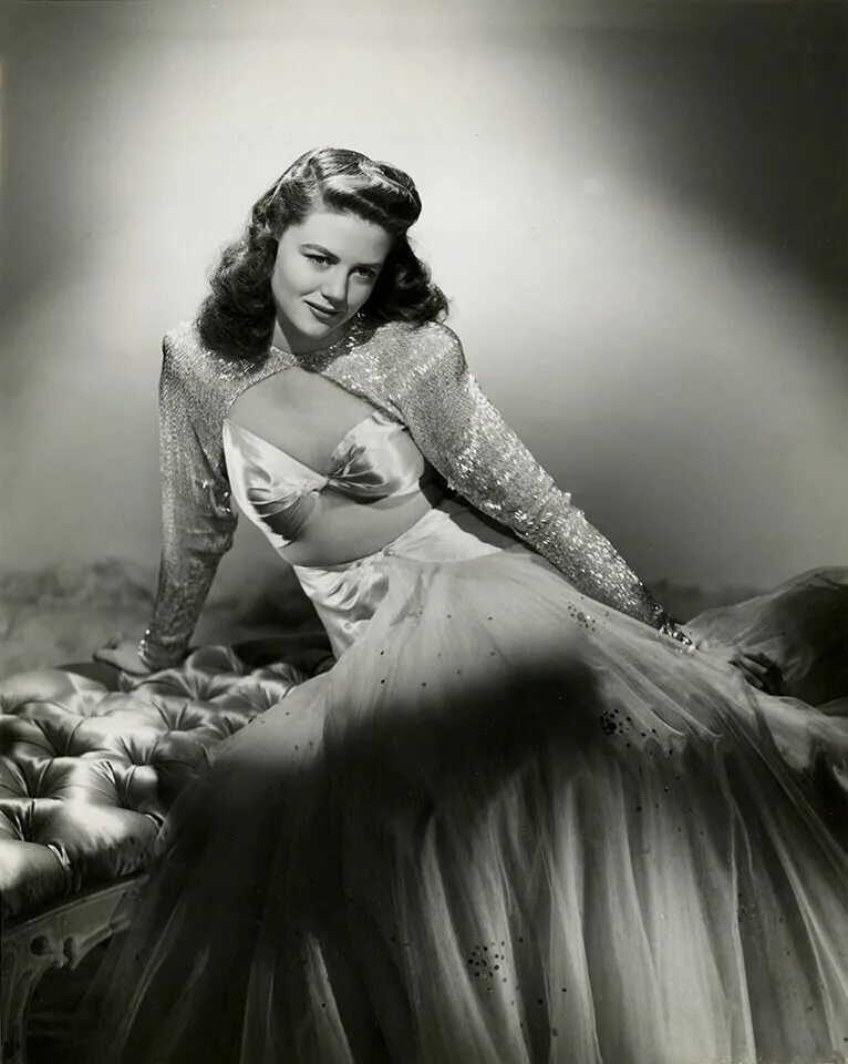 Dorothy Malone. Дороти Дитрих. Дороти Эбботт. Дороти Коминьоре.