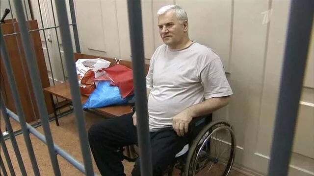 Амиров саид джапарович черный дельфин. Саид амиров черный. Черный дельфин амиров. Саид амиров черный дельфин. Мэр махачкалы амиров.
