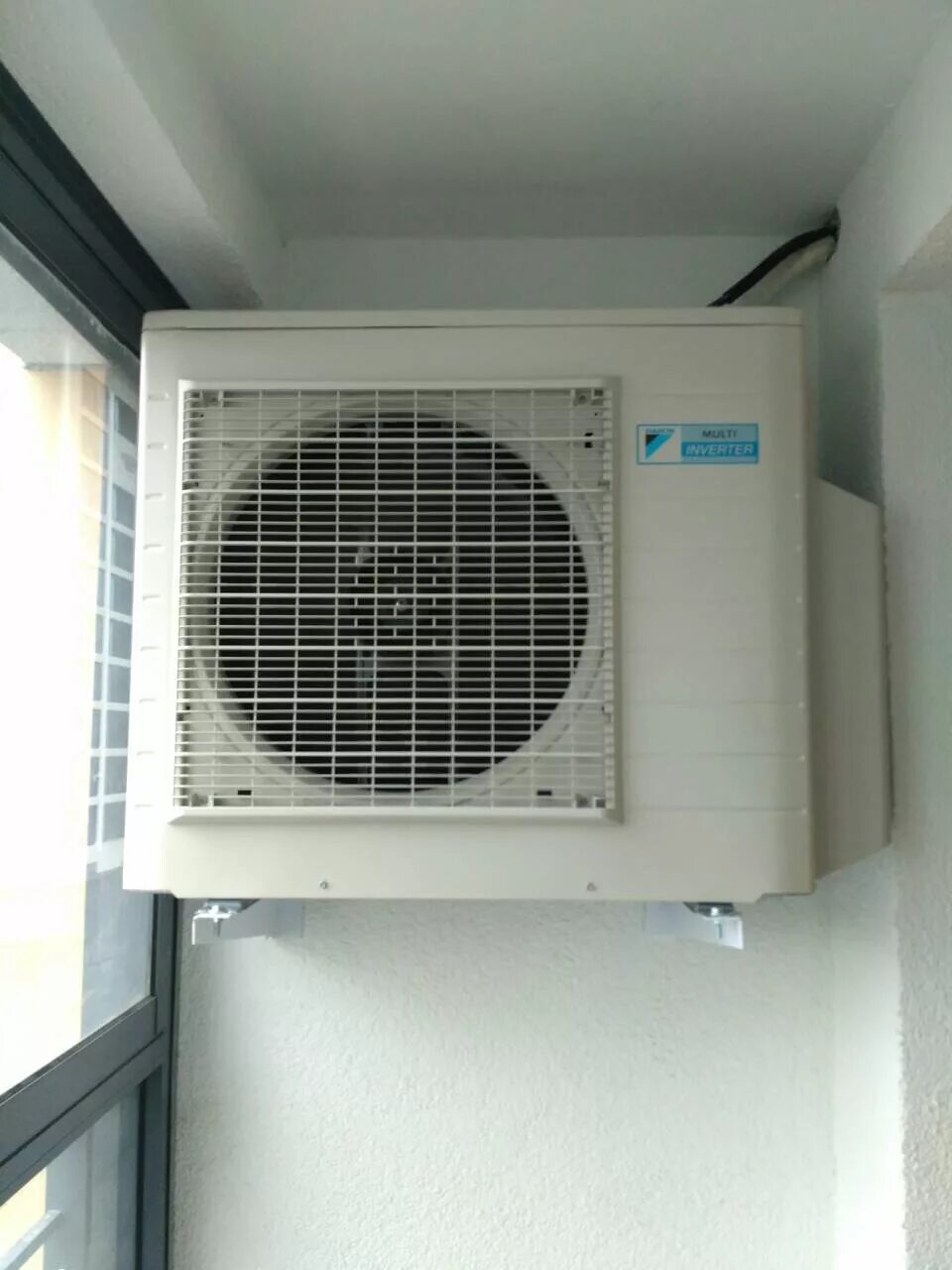 Мульти-сплит системы кондиционирования. Сплит системы кондиционир это. Кондиционер мульти сплит система. Мульти сплит монтаж. Наружный блок мульти сплит системы.