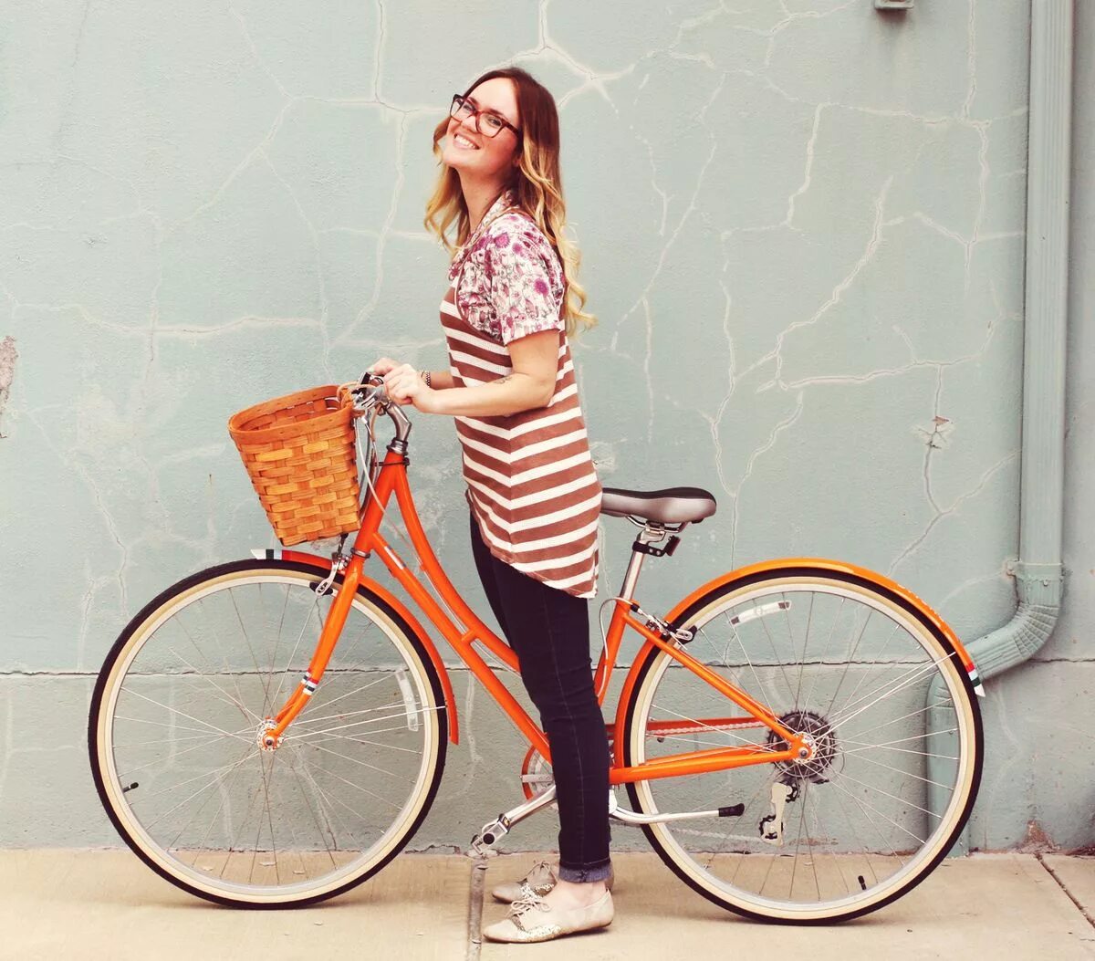 Стильные велосипеды для девушек. Красивый женский велосипед. Стильный женский велосипед. Модный велосипед для девушки.