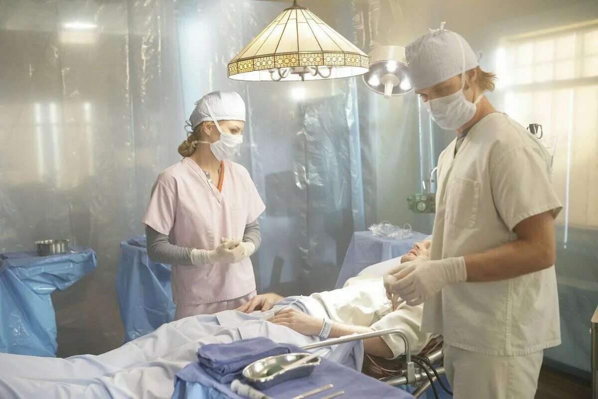 доктор хаус операция. доктор хаус таблетки. доктор хаус операция. доктор хаус расмлари. доктор хаус 7 сезон 5 эпизод.