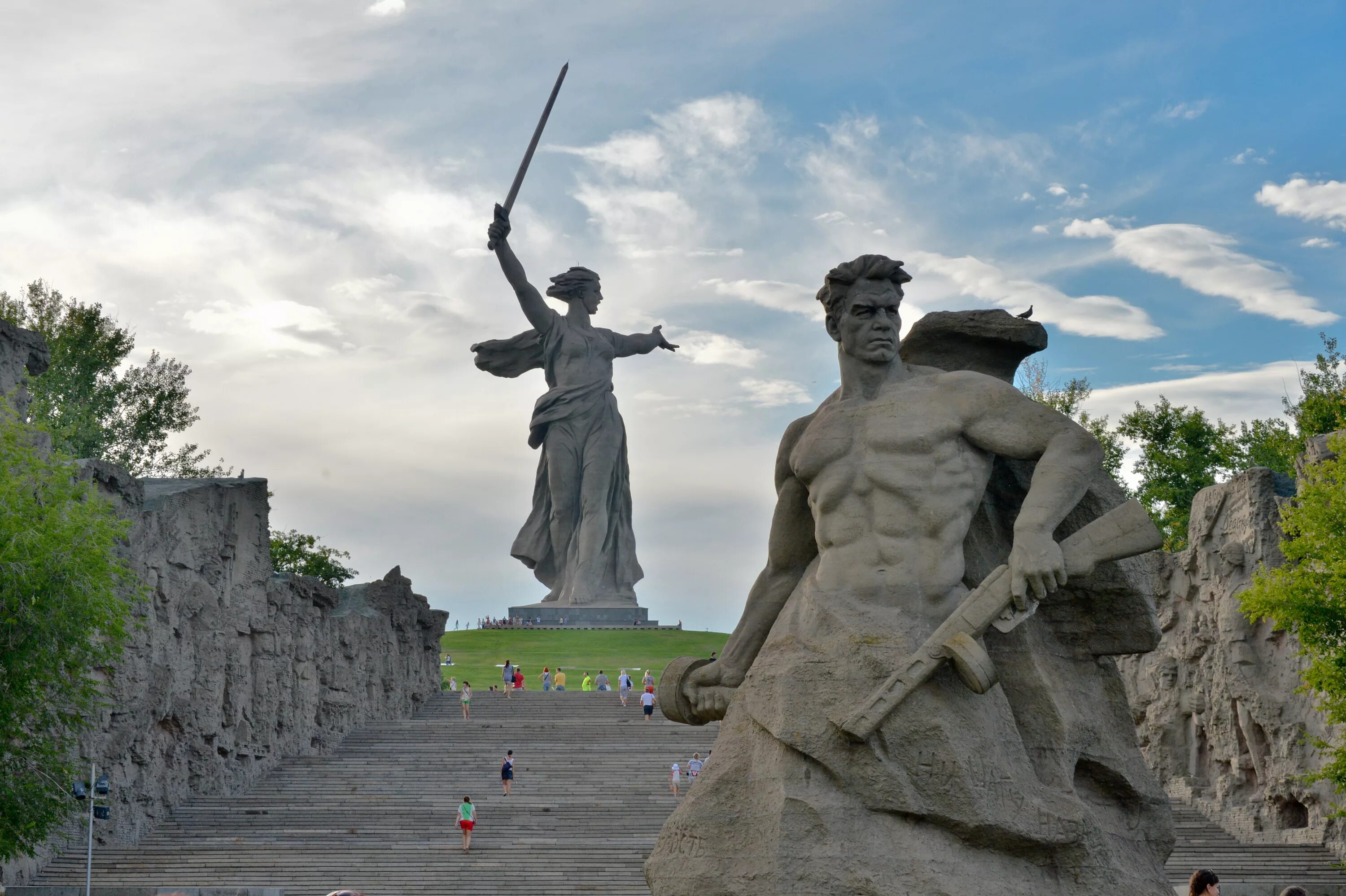 Мамаев курган памятник. Героического наследия. Слайды героические. Героического наследия. Героического наследия.