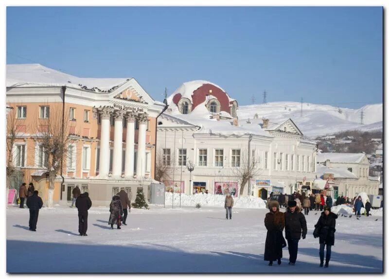 Вольск температура. Вольск зима парк. Вольск саратовская область. Вольск старый универмаг. Вольск зима парк.