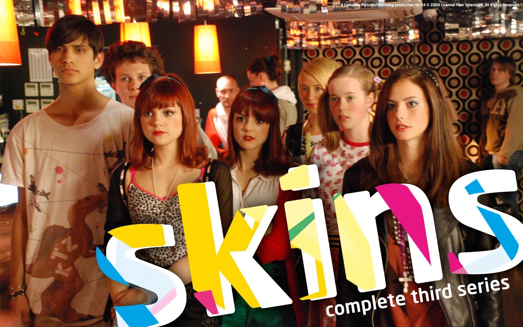 Скинс 2 поколение. Скинс 1 поколение. Скинс 4 поколение. Skins tverpub space