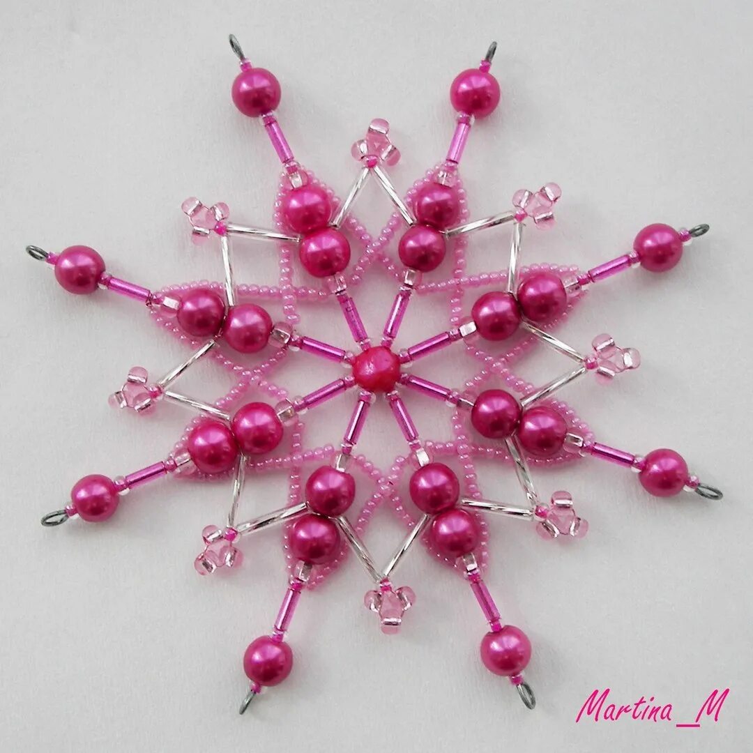 Мастер класс из бусин для начинающих. Снежинки из бисера и бусин. Мастер класс из бусин для начинающих. Мастер класс из бусин для начинающих. Броши из бисера и бусин.