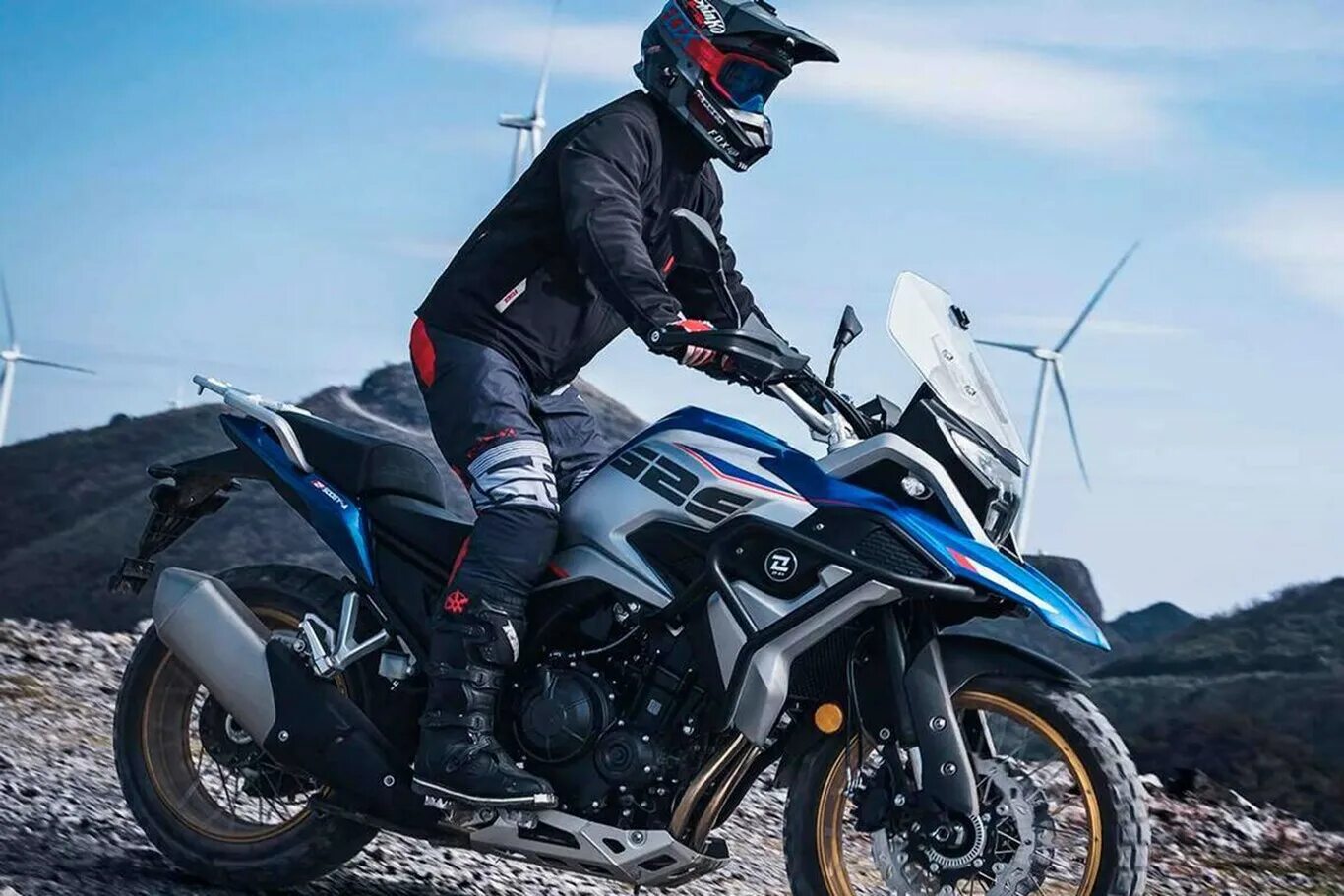 Kove 500x adv. Kove 500x adv. Kove 500x adv. Kove 800. Triumph tiger sport.