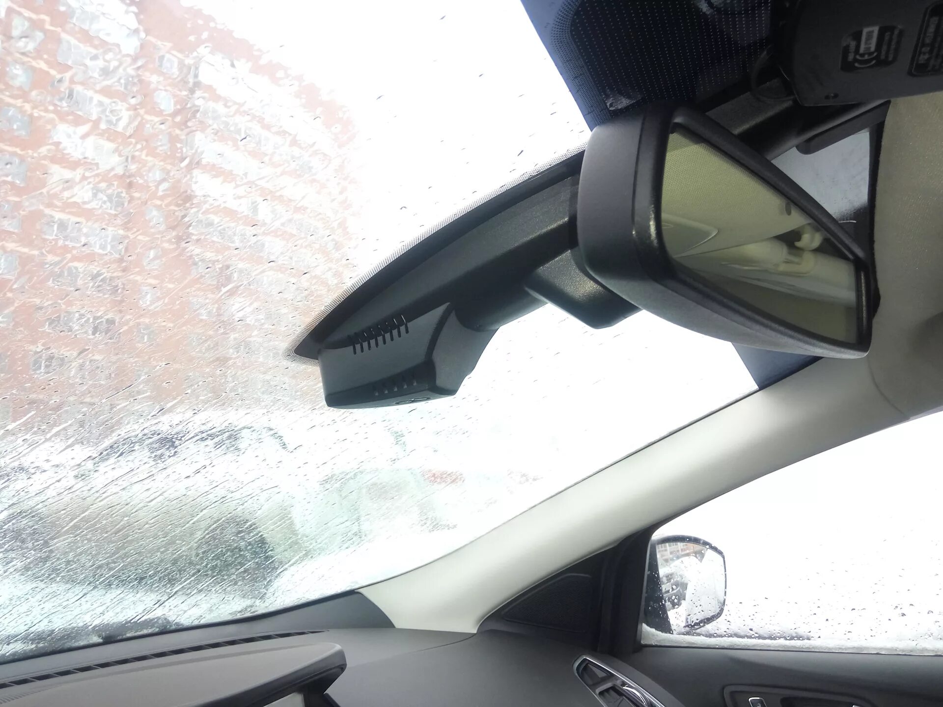 Штатный видеорегистратор ford focus 2. Зеркало видеорегистратор форд фокус-3. Регистратор форд фокус 3. Видеорегистратор для штатного места на форд фокус 2. Штатный видеорегистратор форд фокус 2 рестайлинг.