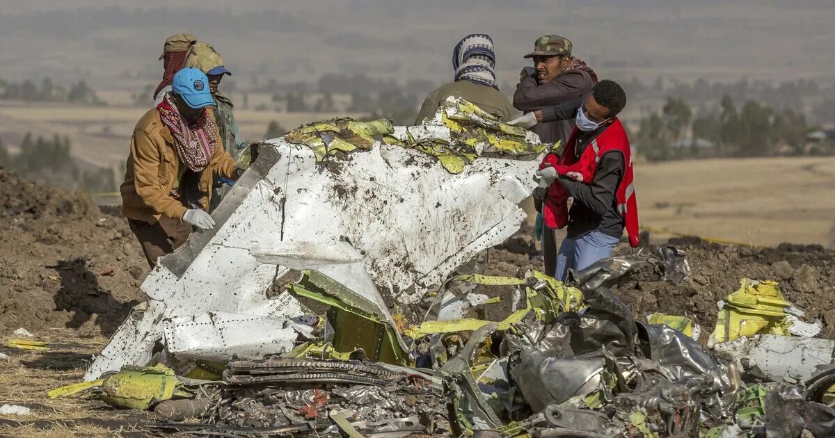 Боинг 737 авиакатастрофа. Катастрофа Boeing 737 Max в Эфиопии. Катастрофа Боинг 737 Ethiopia. Авиакатастрофы boeing