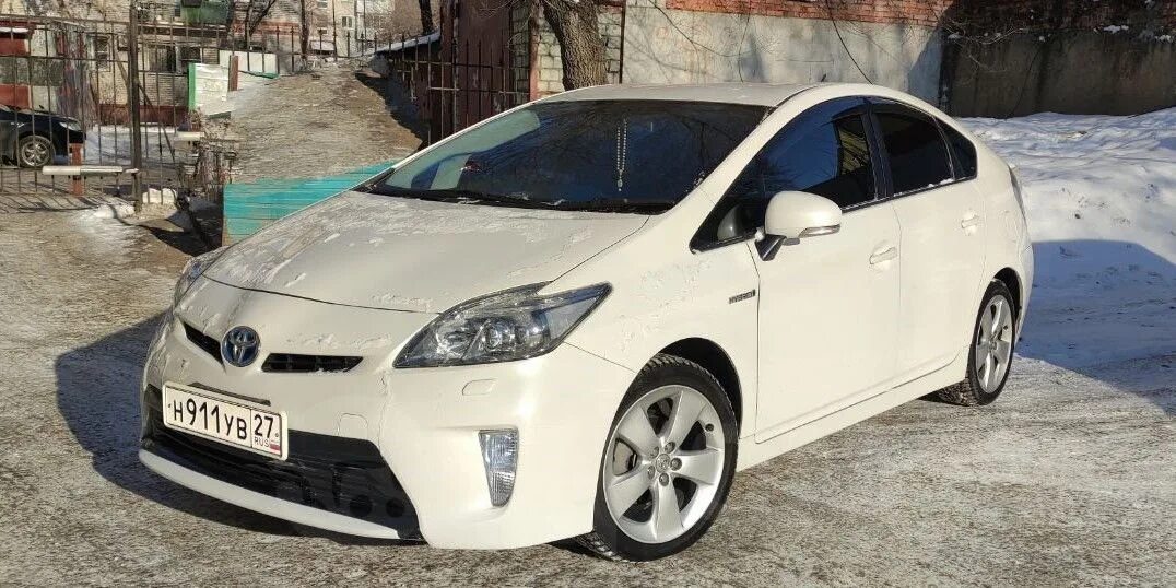 Тойота Приус 30 белая. Toyota Prius 1,8 (с 2015 г.). Приус 51 белый перламутр. Toyota Prius 50 белый перламутр.