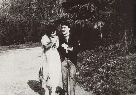 Still from MürebbiyeThe Governess (1919). 