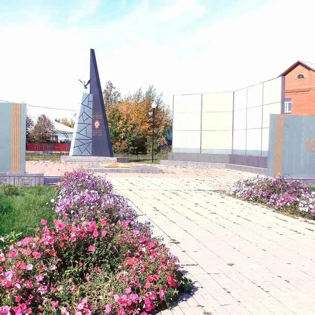 Памятник в чулыме новосибирской области. Церковь чулым новосибирская область. Погода чулымский нсо. Церковь рождества пресвятой богородицы. Парк мжк чулым.