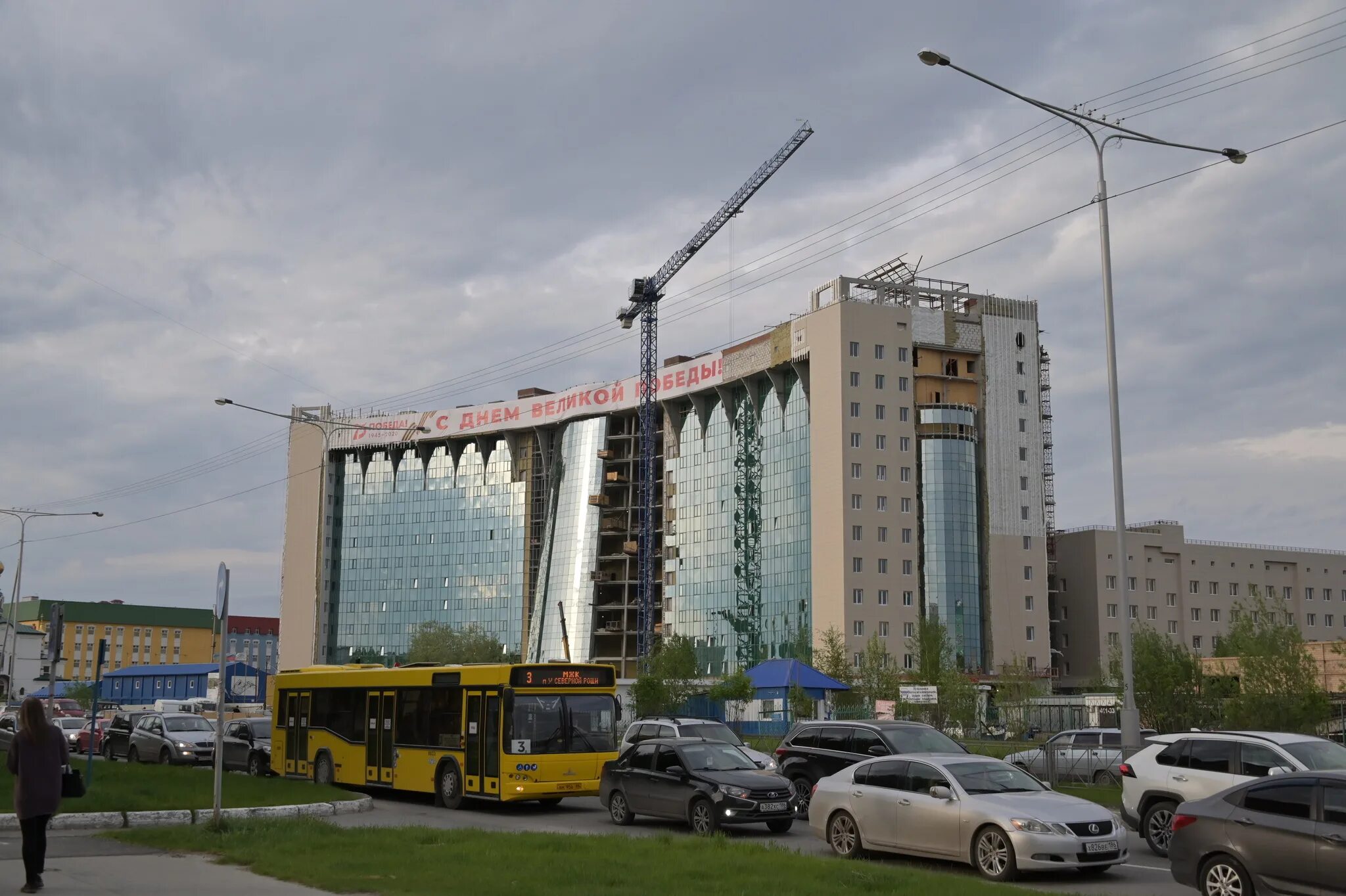 Новая больница нижневартовск. Нижневартовск больница на 1100 коек. Больница долгострой нижневартовск. Новая больница в нижневартовске. Больница долгострой нижневартовск.