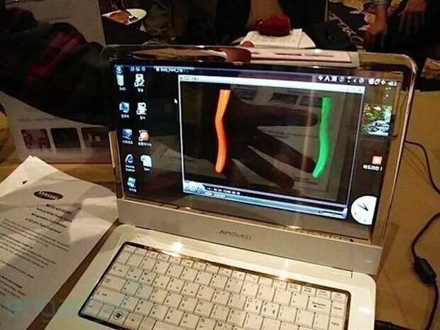 Прототипы экранов. Samsung с амолед дисплеем ноутбук. Прозрачный ноутбук. Ноутбук с прозрачным экраном. Ноут с прозрачными монитором.