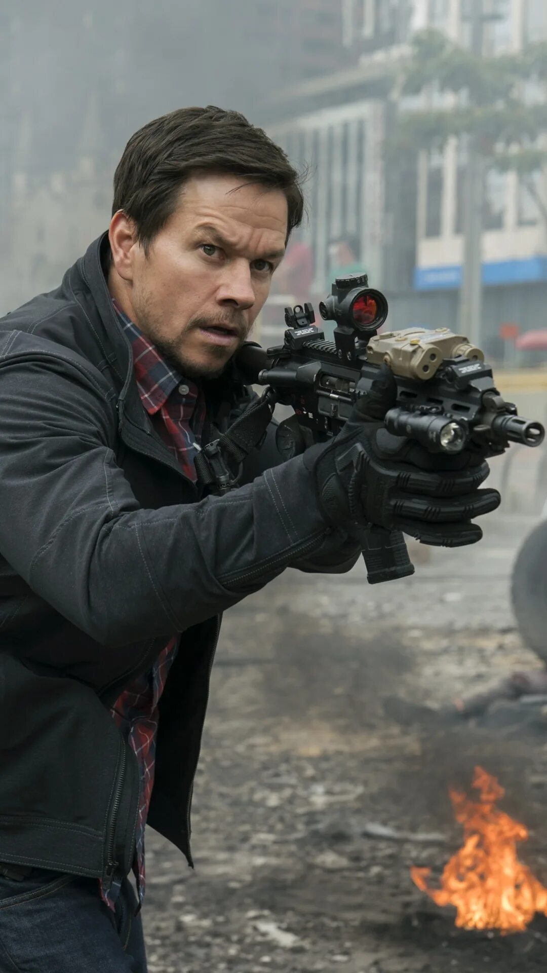 Марк уолберг 22 мили. Постер фильма mile 22(2018). 22 мили / mile 22. Марк уолберг 22 мили. Агент цру билл майлс.