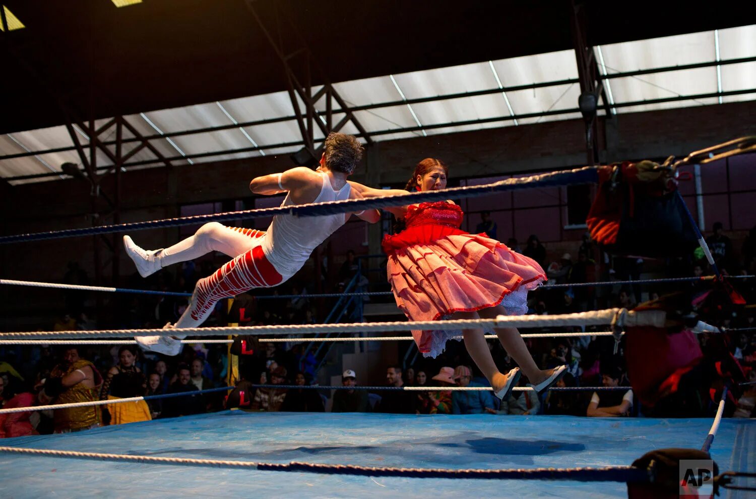 Челита пластинка. Ансамбль имени локтева. Клавдия шульженко с оркестром. Букет в мексиканском стиле. Robbie williams ‎– i've been expecting you 1998.