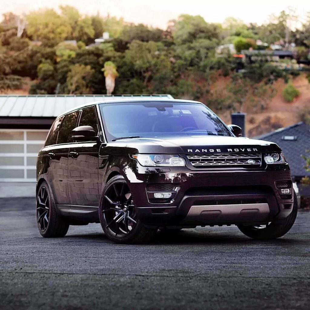 Range rover r22. Range rover sport на 22 дисках. range rover sport r22. рендж ровер спорт 22. range rover sport r22 black.