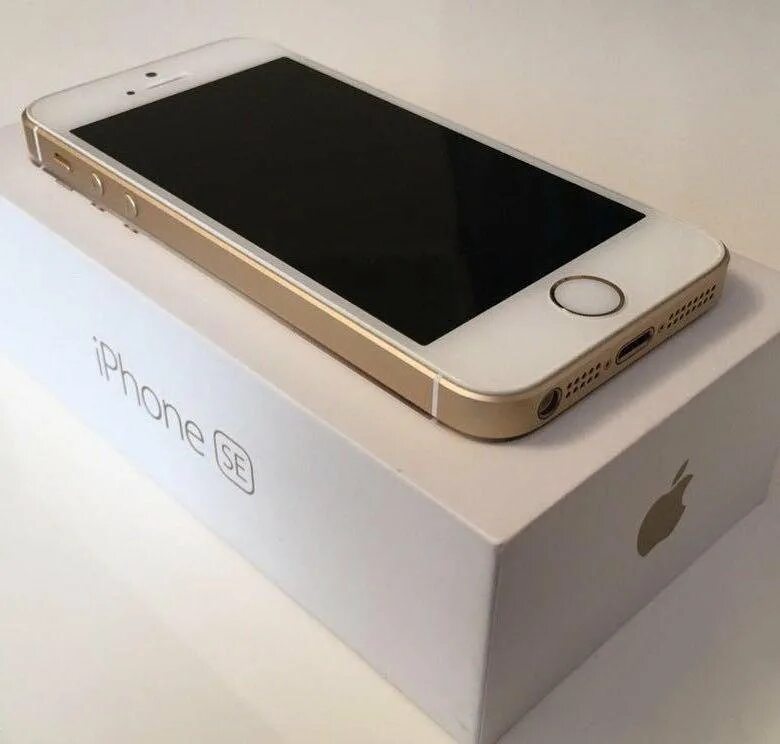 Iphone se pro. Iphone 5se Gold. Iphone se Gold 32gb. Айфон se 32 ГБ. Iphone 5se 64gb.