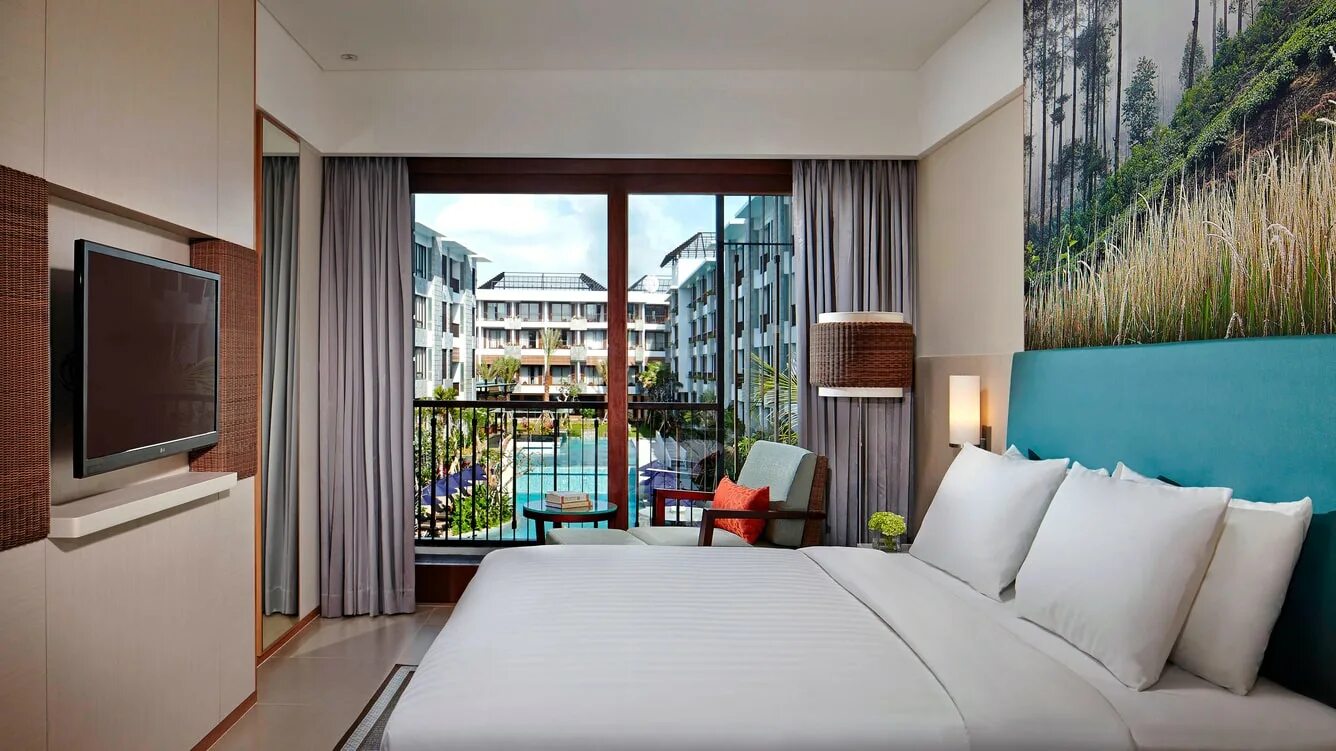 Бали марриотт нуса дуа. Courtyard by marriott bali seminyak 5*. Courtyard marriott seminyak. Courtyard by marriott bali seminyak resort. Courtyard by marriott bali.