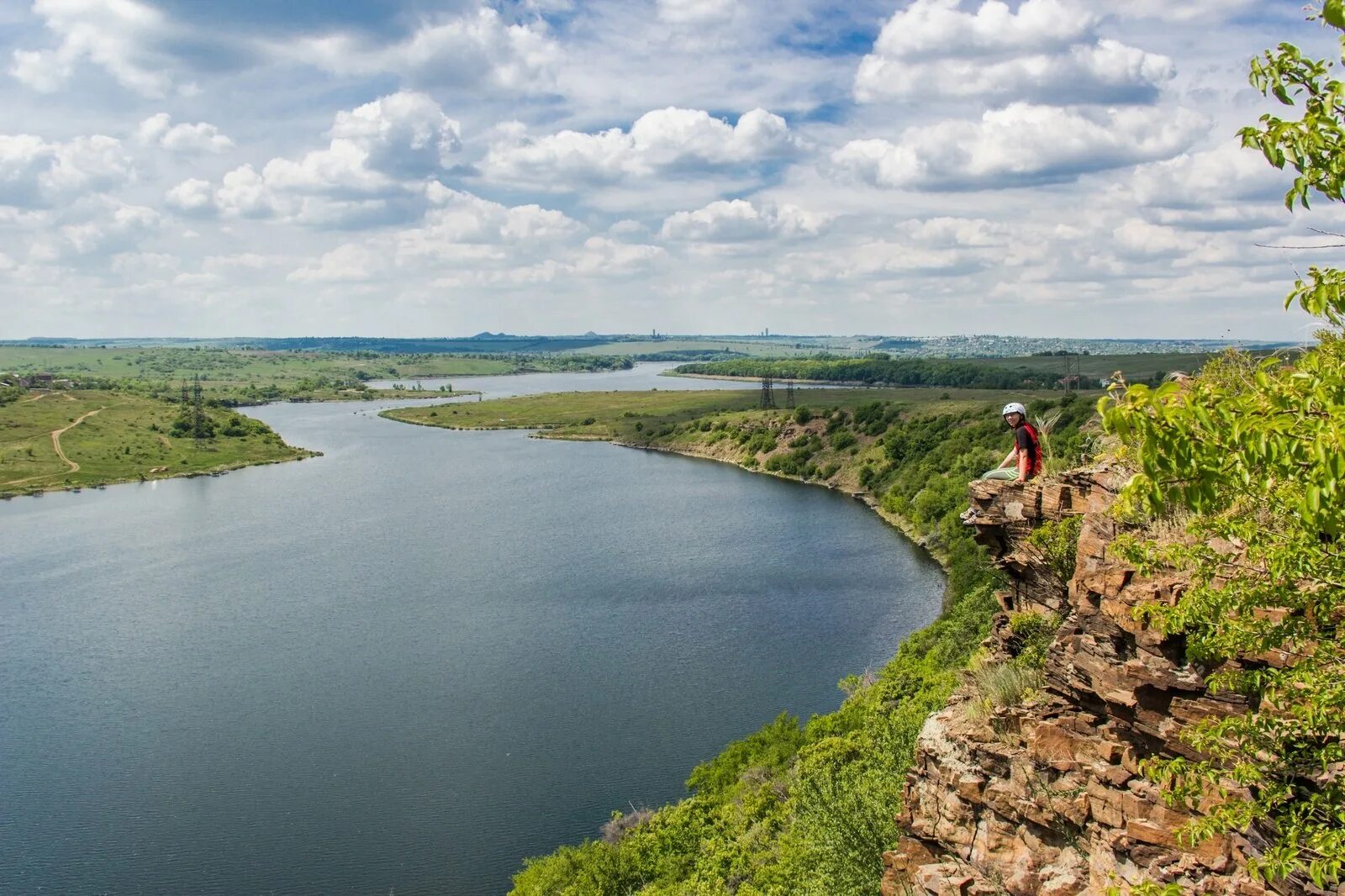 Зуевка днр. Донбасс речка Зуевка. Река Зуевка. Зуевка водохранилище. Зуевское водохранилище Самарская область.