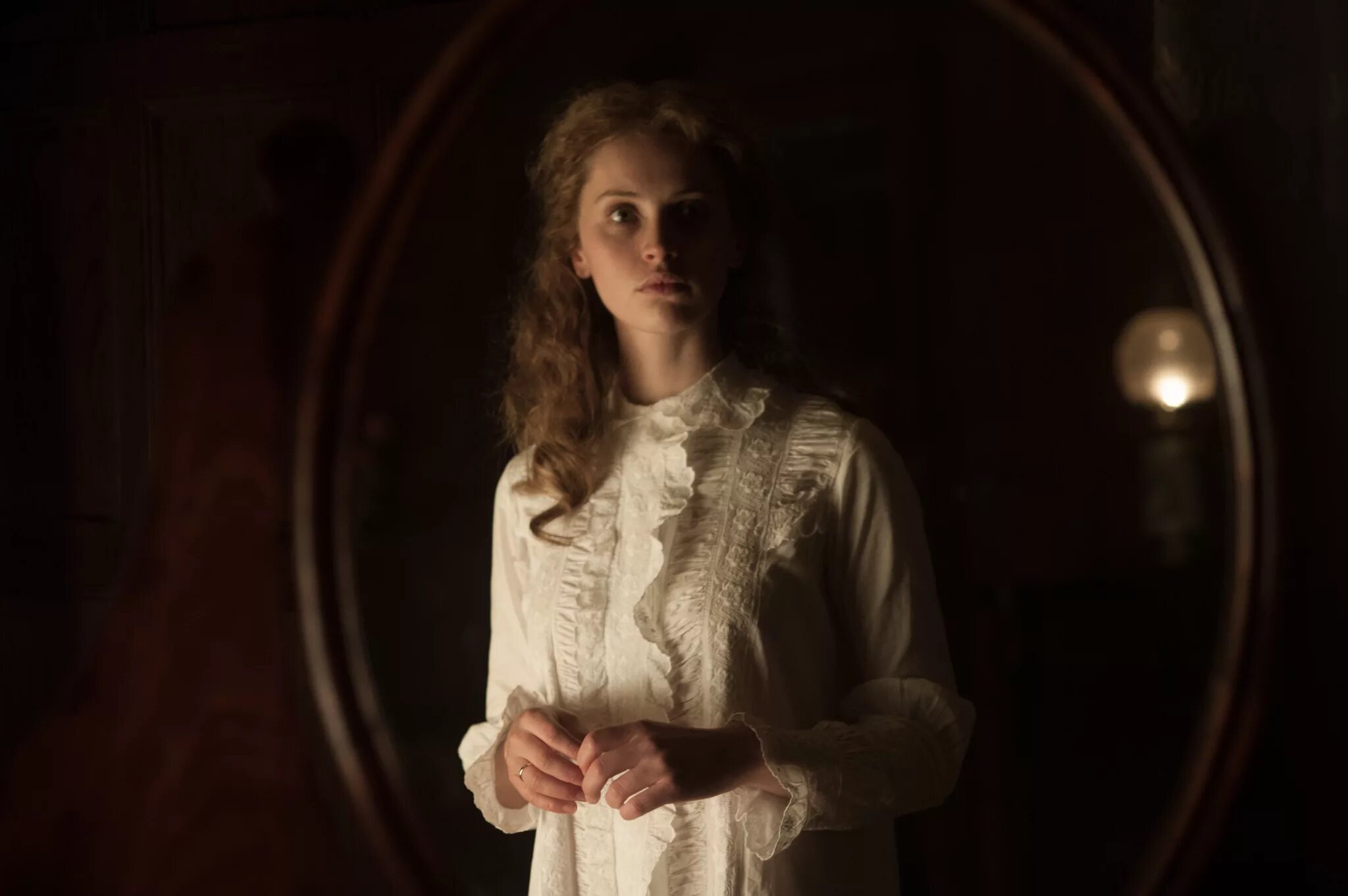 Alina rib. The woman wants to find out details. Невидимая женщина (2013) (the invisible woman). The woman wants to find out details. Невидимая женщина (2013) (the invisible woman).