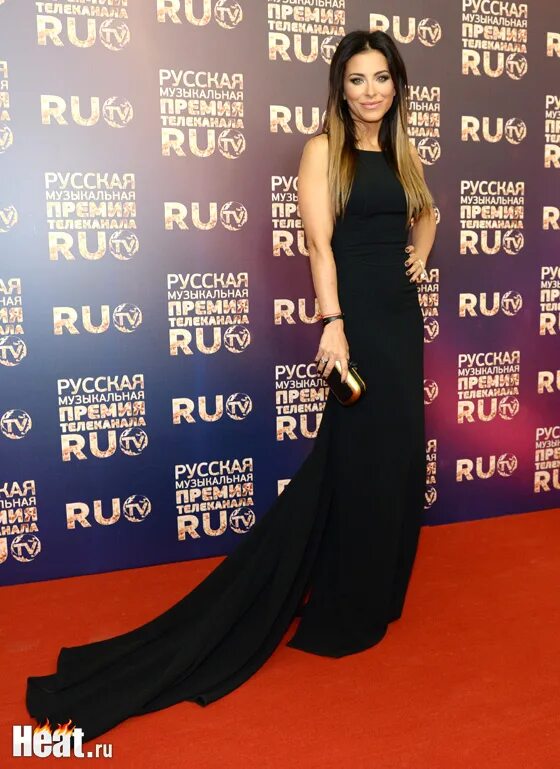Ани лорак премии. Премия муз-тв-2013!(певица ани лорак). ани лорак в синем платье. ани лорак на премии. ани лорак на премии ру тв.