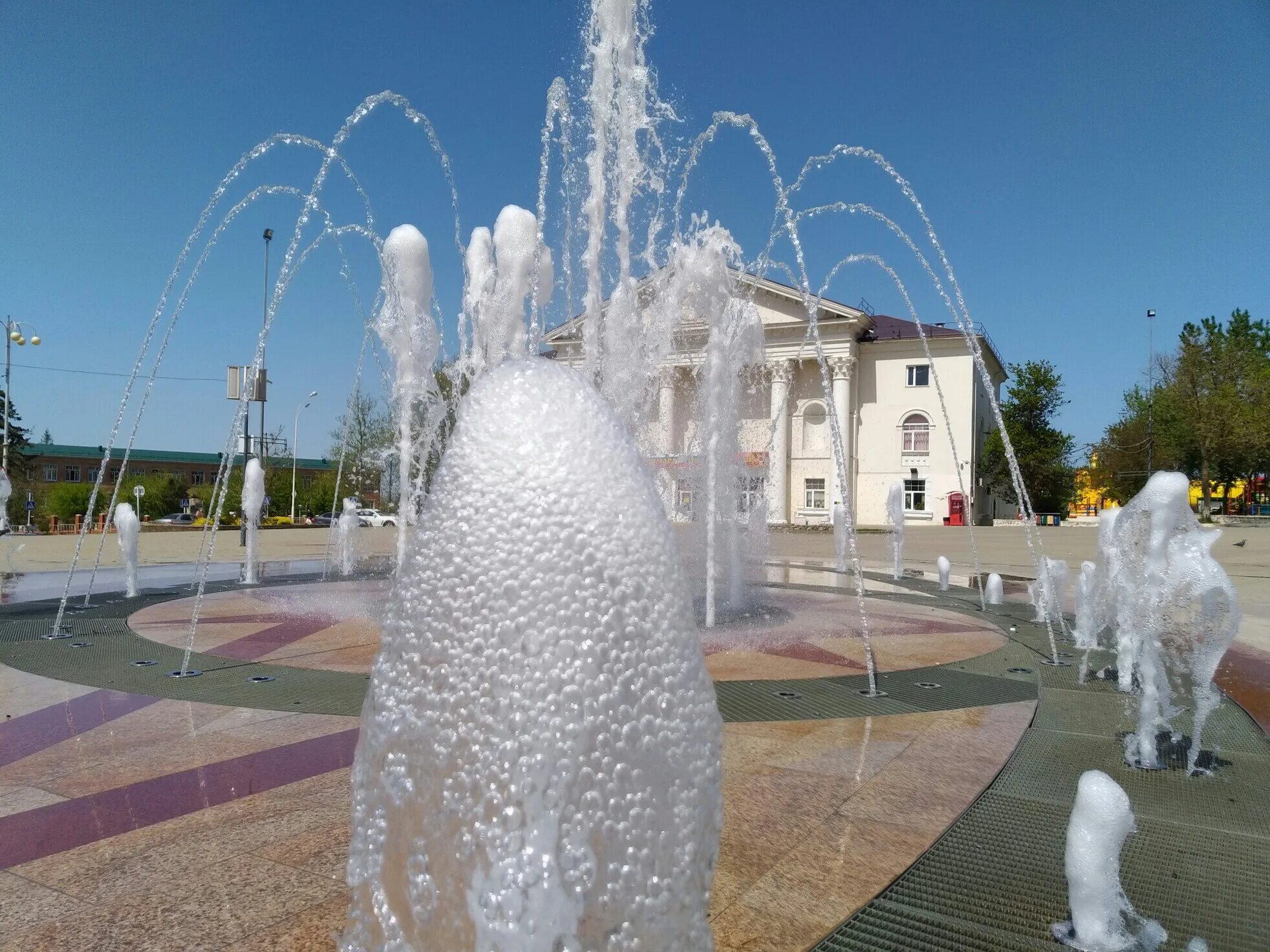 Стекло темрюк. Темрюк парк. темрюк достопримечательности. день города темрюк. город темрюк достопримечательности.