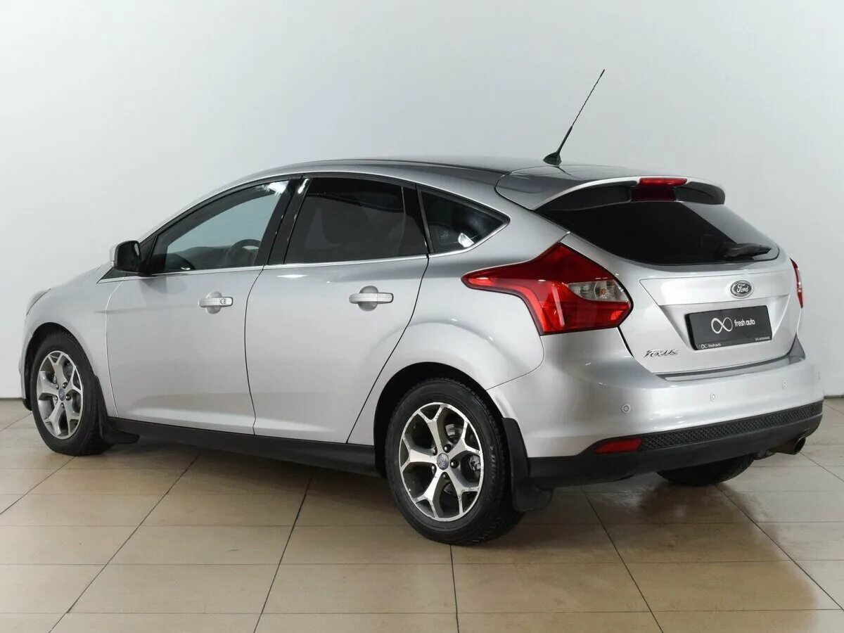 Ford focus st 2012. Ford focus 3 2013 седан. Форд фокус хэтчбек 2013г. Форд фокус 2013 г в. Ford focus 2013 1.